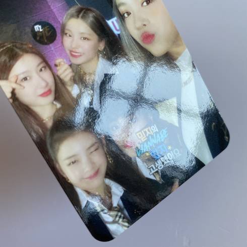 ITZY 2ND MINI ALBUM 'IT'Z ME' MWAVE MEET & GREET PHOTOCARD
